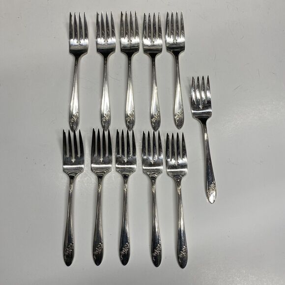 11 Tudor Plate Oneida Community Small Forks Flatware Queen Bess II Floral - Picture 1 of 11